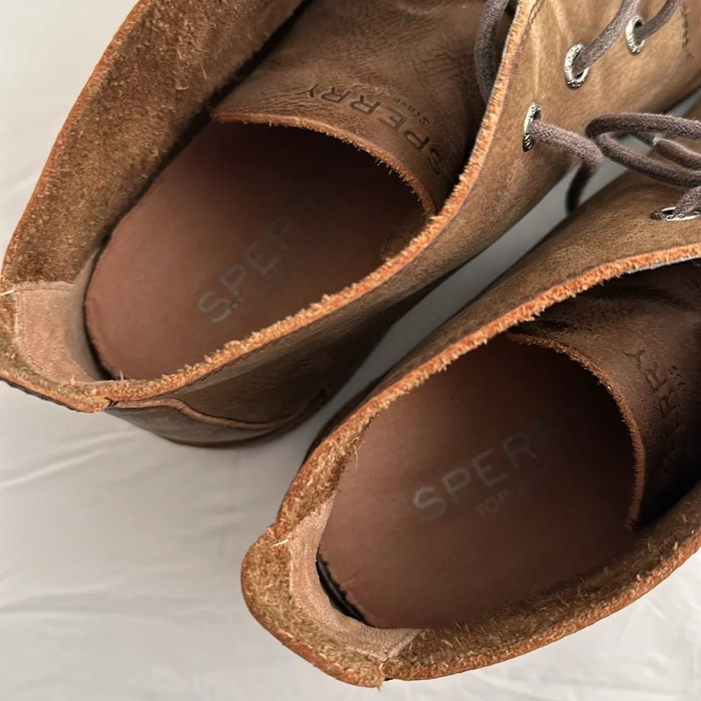 Sperry topsider brown